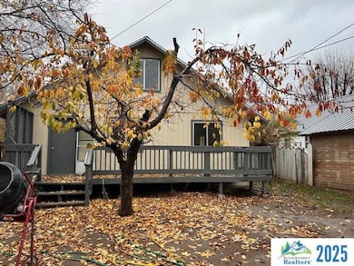 225 N Gilman St, Susanville, CA 96130 - photo 3