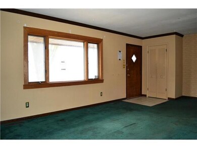 4634 Healy Dr, Columbus, OH 43227 - photo 2