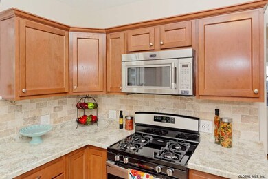 12 Bruce St, Schenectady, NY 12302 - photo 7