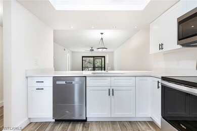 17458 Blueberry Hill Dr unit B, Fort Myers, FL 33908 - photo 5