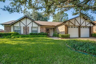 724 Huntwich Dr, Bedford, TX 76021 - photo 2