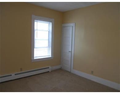 172 Oakland Ave, Methuen, MA 01844 - photo 7