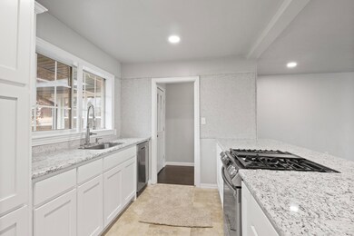 1104 Crescent Dr, Duncan, OK 73533 - photo 4