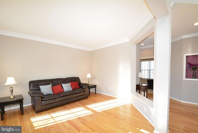 17004 Gatlin Ct, Woodbridge, VA 22191 - photo 6