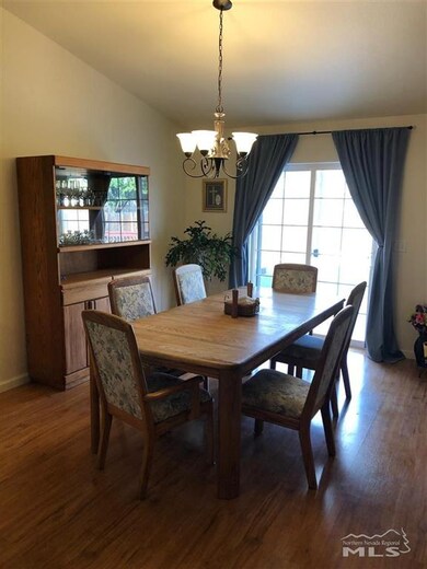 820 Noel Ln, Fallon, NV 89406 - photo 3