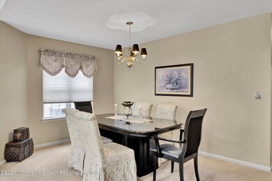 07-Dining Room