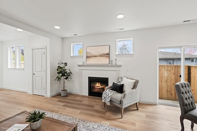 310 N Viewmont Ct unit 7/1 Canyon, Spokane Valley, WA 99016 - photo 7