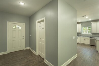 176 Lake Ellen Cir, Crawfordville, FL 32327 - photo 2