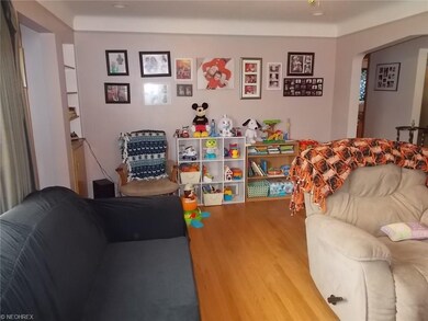 Living Room view toward hallway