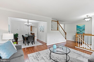 2010 Pieris Ct, Vienna, VA 22182 - photo 5