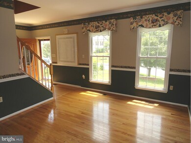 1023 Dulaney Mill Dr, Frederick, MD 21702 - photo 5