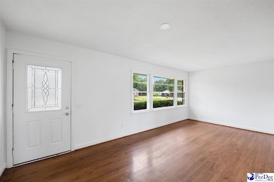 2206 W Piccadilly Dr, Florence, SC 29501 - photo 3