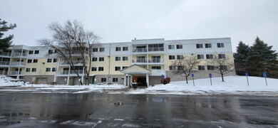 120 E Dermot Ave unit 214, Little Canada, MN 55117 - photo 2