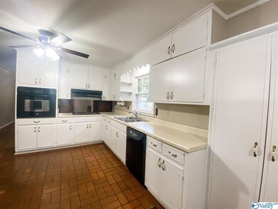 149 Nottingham Rd, Rainbow City, AL 35906 - photo 7