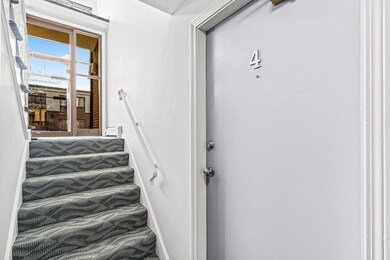 1 Hallmark Gardens unit 4, Burlington, MA 01803 - photo 2