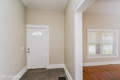 021-photo-foyer-12723321