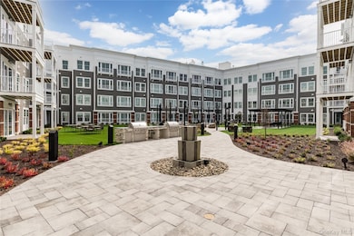 75 E Hoffman Ave unit 1057, Lindenhurst, NY 11757 - photo 6