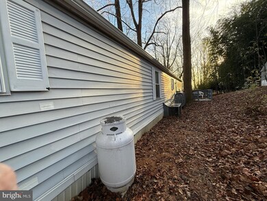 1040 Pine Dr, West Chester, PA 19380 - photo 4