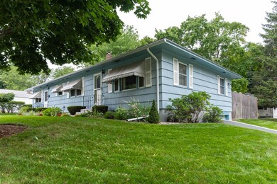 34 Tufts Dr, Nashua, NH 03064 - photo 2