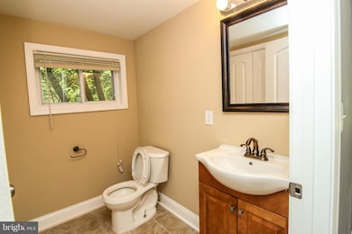 3101 Rosekemp Ave, Baltimore, MD 21214 - photo 7