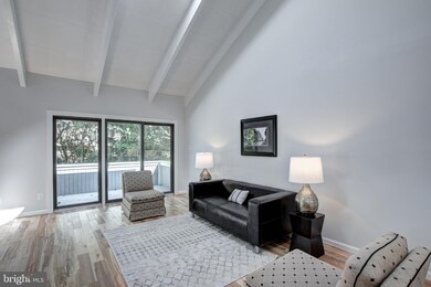 9412 Raintree Rd, Burke, VA 22015 - photo 4