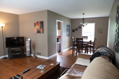 1513 Oak Street-7