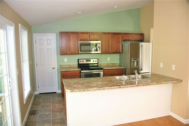 10 Birch Tree Ln, Hillsborough, NH 03244 - photo 5