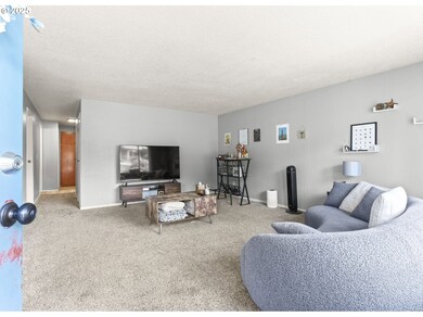 8632 SE Liebe St, Portland, OR 97266 - photo 5