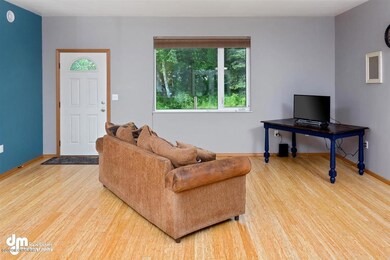 28-Living Room_DMD_2019