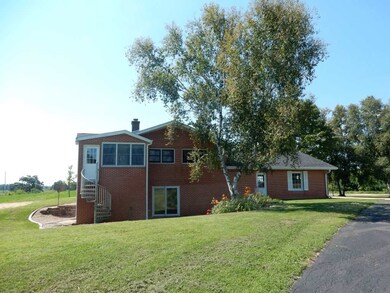 4232 Old Stage Rd, Brooklyn, WI 53521 - photo 2