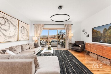 256 E Lake Rim Ln, Boise, ID 83716 - photo 6