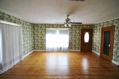 1309 N Preston St, Ennis, TX 75119 - photo 3