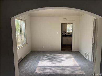 6319 Minock St, Detroit, MI 48228 - photo 4