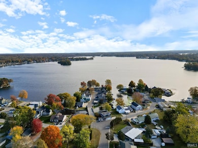 301 S Mulberry St, North Webster, IN 46555 - photo 5