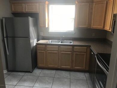 2784 Hidden Village Dr, Jacksonville, FL 32216 - photo 3