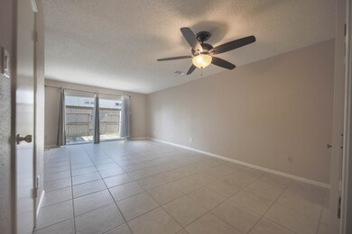 1129 Country Place Dr, Houston, TX 77079 - photo 7