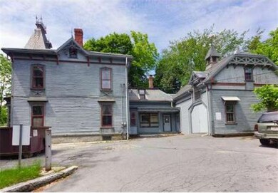 1 Lincoln St, Hudson, MA 01749 - photo 2