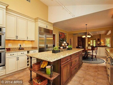 12228 Thoroughbred Rd, Herndon, VA 20171 - photo 6