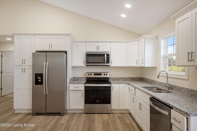 335 Valhalla Trace, Vine Grove, KY 40175 - photo 4