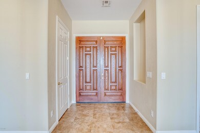 Laurel Valley-Foyer