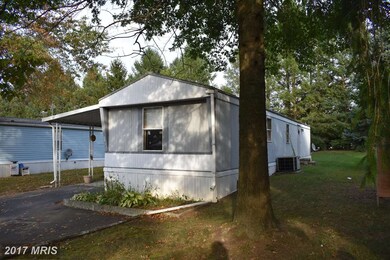 1156 Leisure Dr, Chambersburg, PA 17202 - photo 2