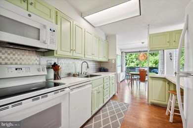 Green Hill Condominiums unit W-308, Wynnewood, PA 19096 - photo 7