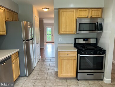 4037 Chesterwood Dr, Silver Spring, MD 20906 - photo 5