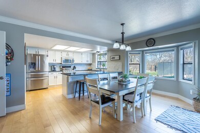 1355 Carla Cir, Redding, CA 96003 - photo 4