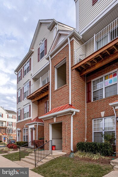 2489 Quick St unit 304, Herndon, VA 20171 - photo 2