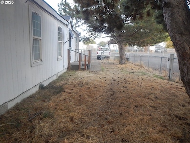 775 Preston Ave, Waitsburg, WA 99361 - photo 7