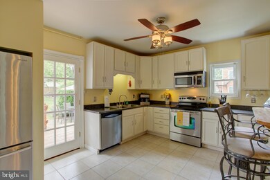 904 Elm Ave, Lancaster, PA 17603 - photo 6