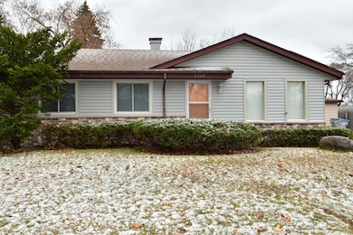 unlisted-address, Milwaukee, WI 53209 - photo 2