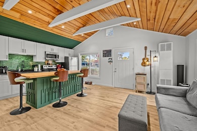 1010 Riverside Dr, Waupaca, WI 54981 - photo 5