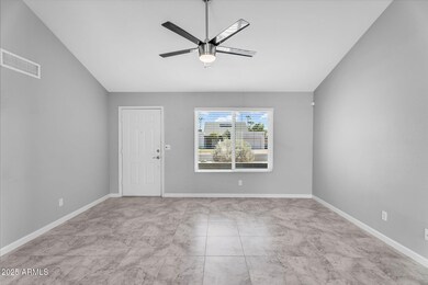 1368 E Wickieup Ln, Phoenix, AZ 85024 - photo 3